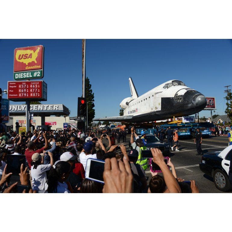 adjunto al refuerzo del transbordador espacial